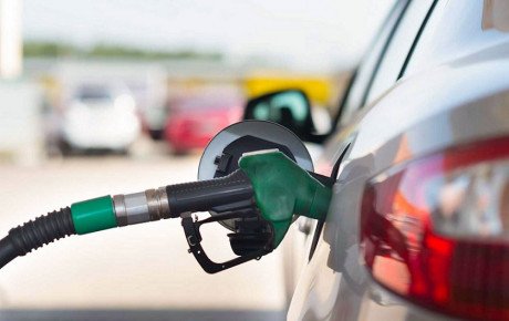 حمایت از سیاست دو نرخی شدن قیمت بنزین