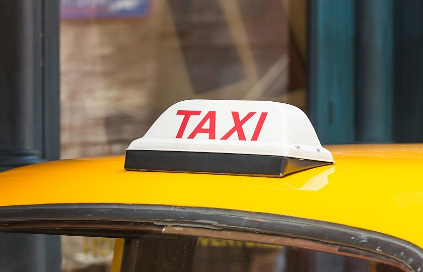 رانندگان تاکسی برای دریافت کارت سوخت باید دارای پروانه هوشمند معتبر باشند