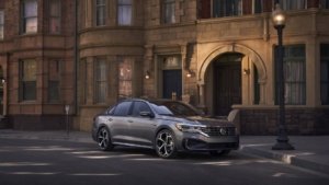 کاهش قیمت فولکس واگن پاسات 2020 نسبت به مدل قبلی