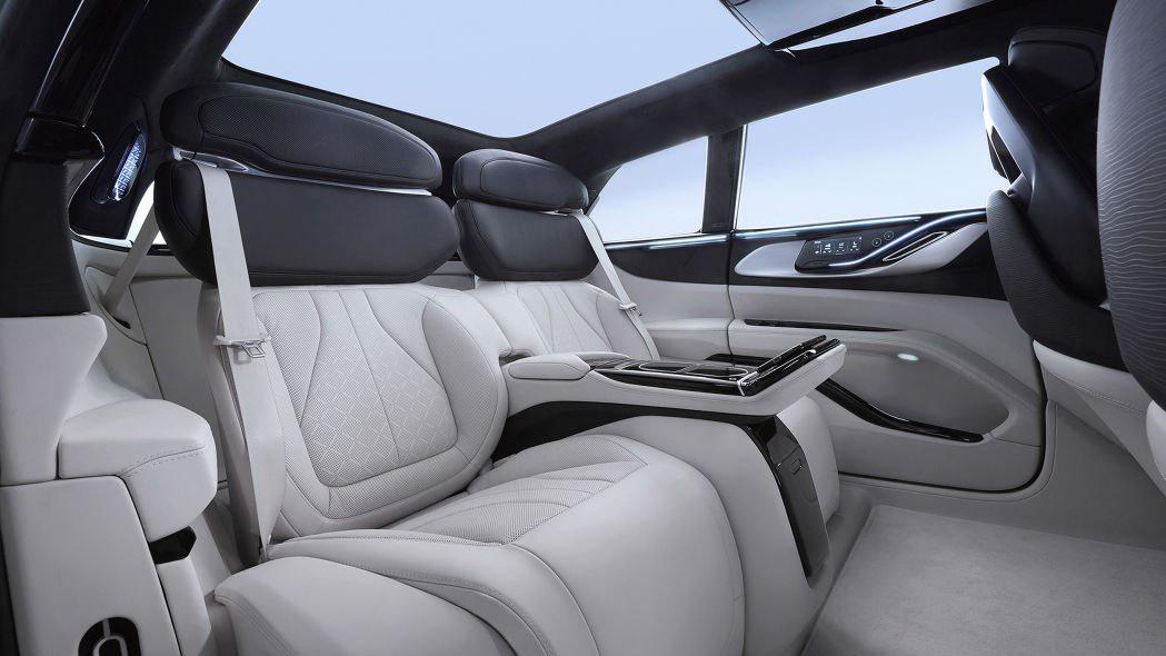 نگاهی به خودروی هوشمند فارادی فیوچر FF91