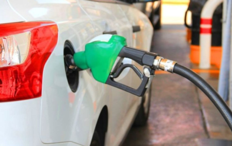قیمت تمام شده هر لیتر بنزین برای دولت ۴ تا ۵ هزار تومان است