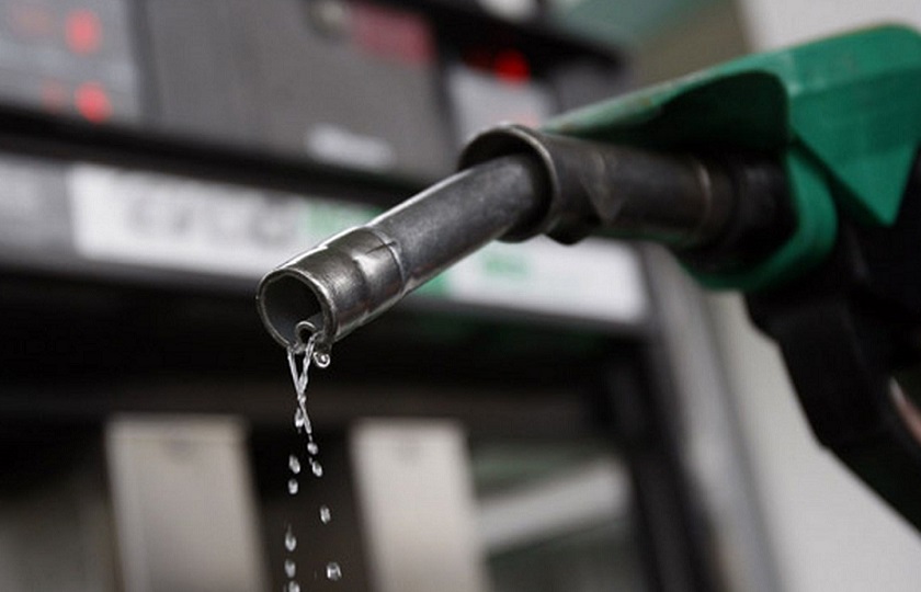 مصرف روزانه بنزین 22 میلیون لیتر کاهش یافت