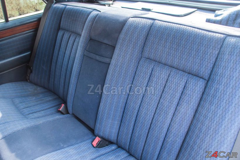 صندلی های عقب بنز W124