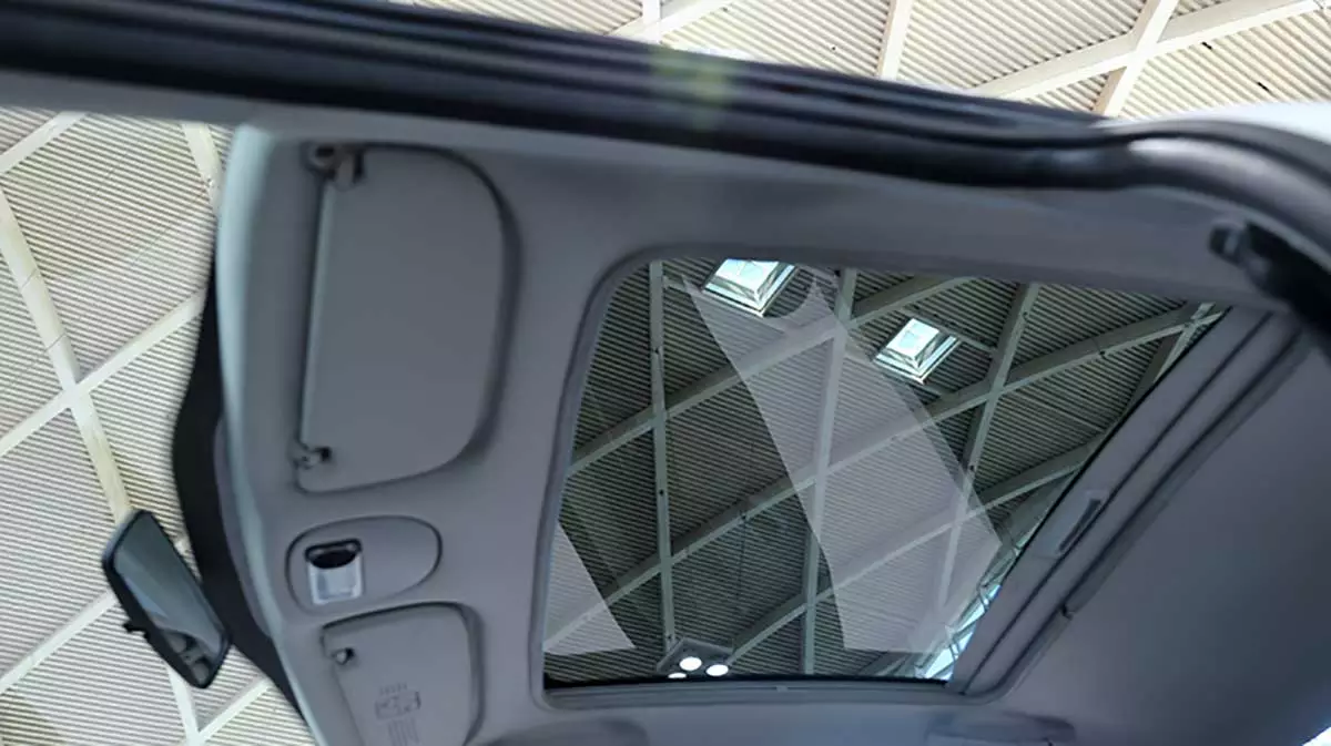 پژو 207 سقف شیشه ای پانوراما