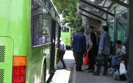 اتوبوس‌های بخش خصوصی برچسب کرایه را عوض نمی‌کنند