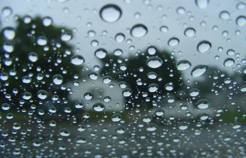 اسپری آبگریز خودرو برای روزهای بارانی