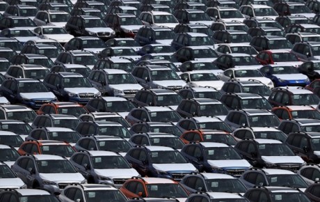 کاهش ۱۸ درصدی فروش خودرو در چین