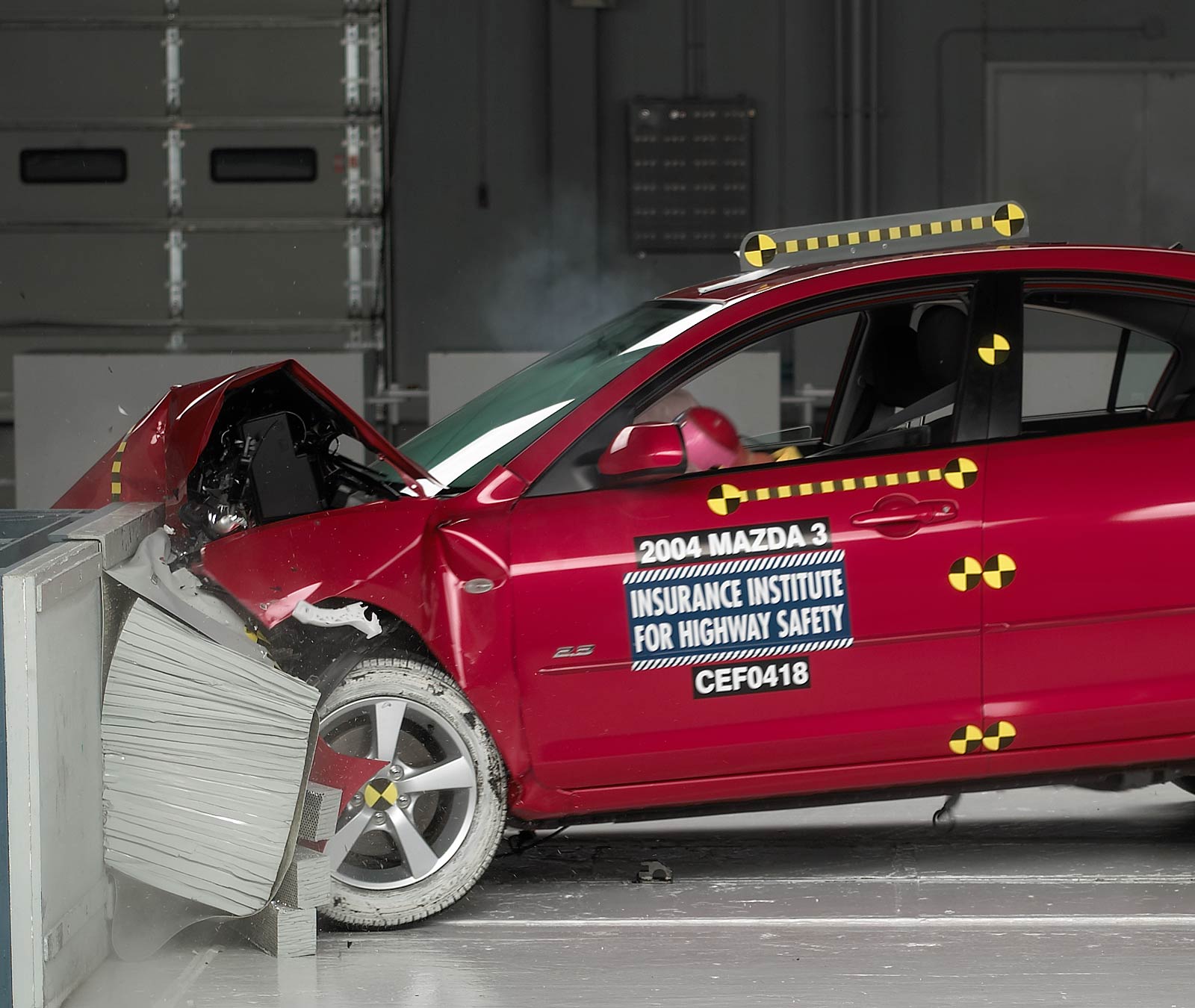 mazda 3 crash test