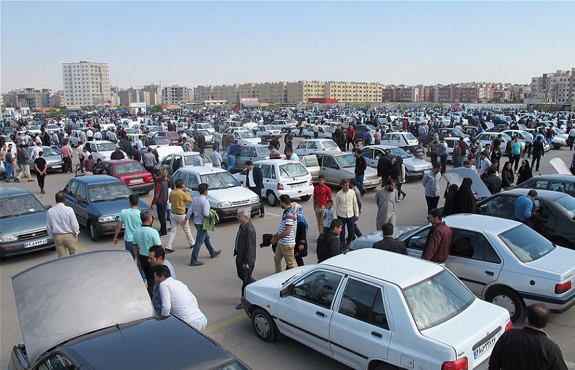 بازار در انتظار تعیین تکلیف قیمت خودرو