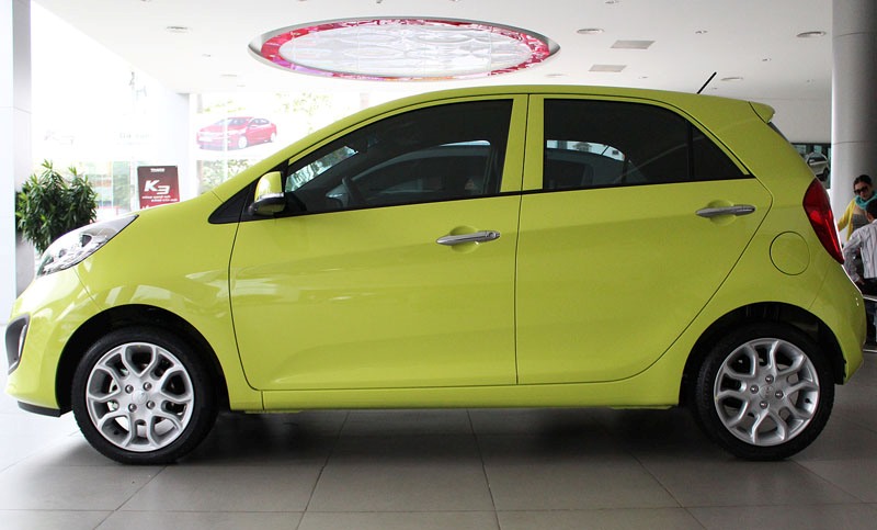 side view picanto