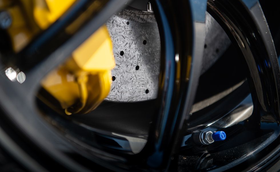 نیسان جی تی آر 2021