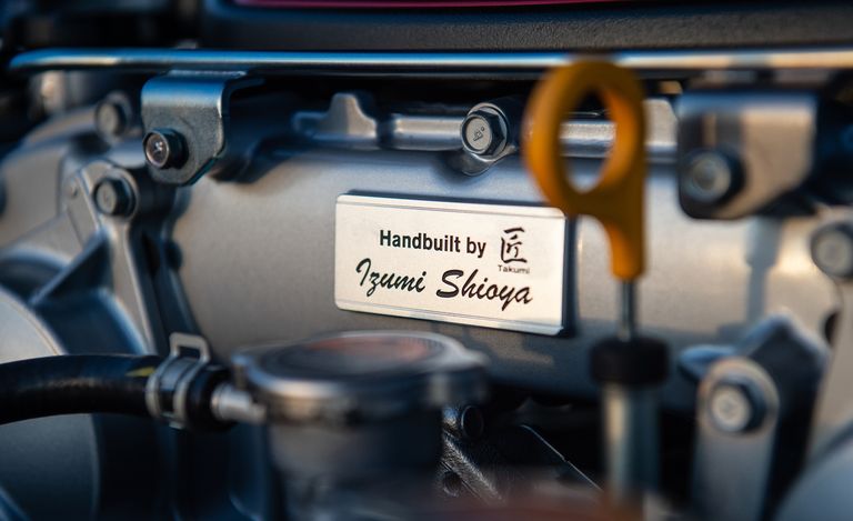 نیسان جی تی آر 2021