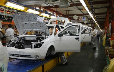 اعتراض خودروسازان به عدم افزایش قیمت سه ماهه پایانی سال
