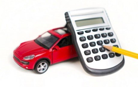 اخذ مالیات خودرو وارداتی با ارز نیمایی بر خلاف قانون است
