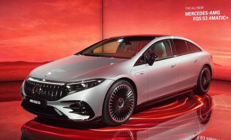  مرسدس بنز EQS 2022