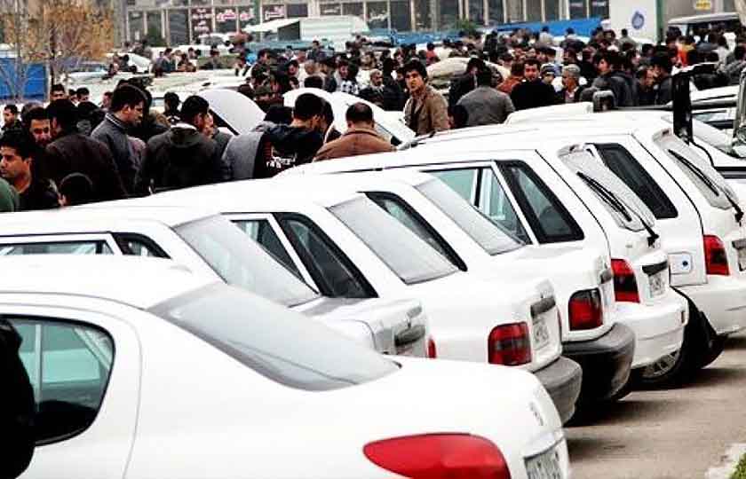 قیمت خودرو و سرگردانی خریداران در بازار