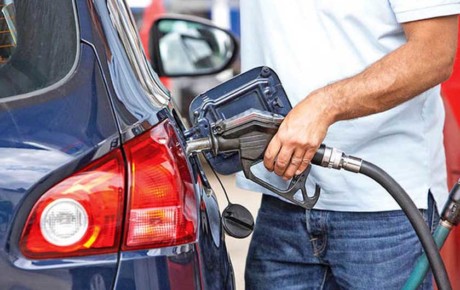 تصمیم دولت ؛ کاهش مصرف روزانه ۱۰ میلیون لیتر بنزین