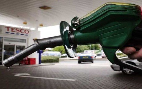 خبرهای گرانی بنزین صحت ندارند