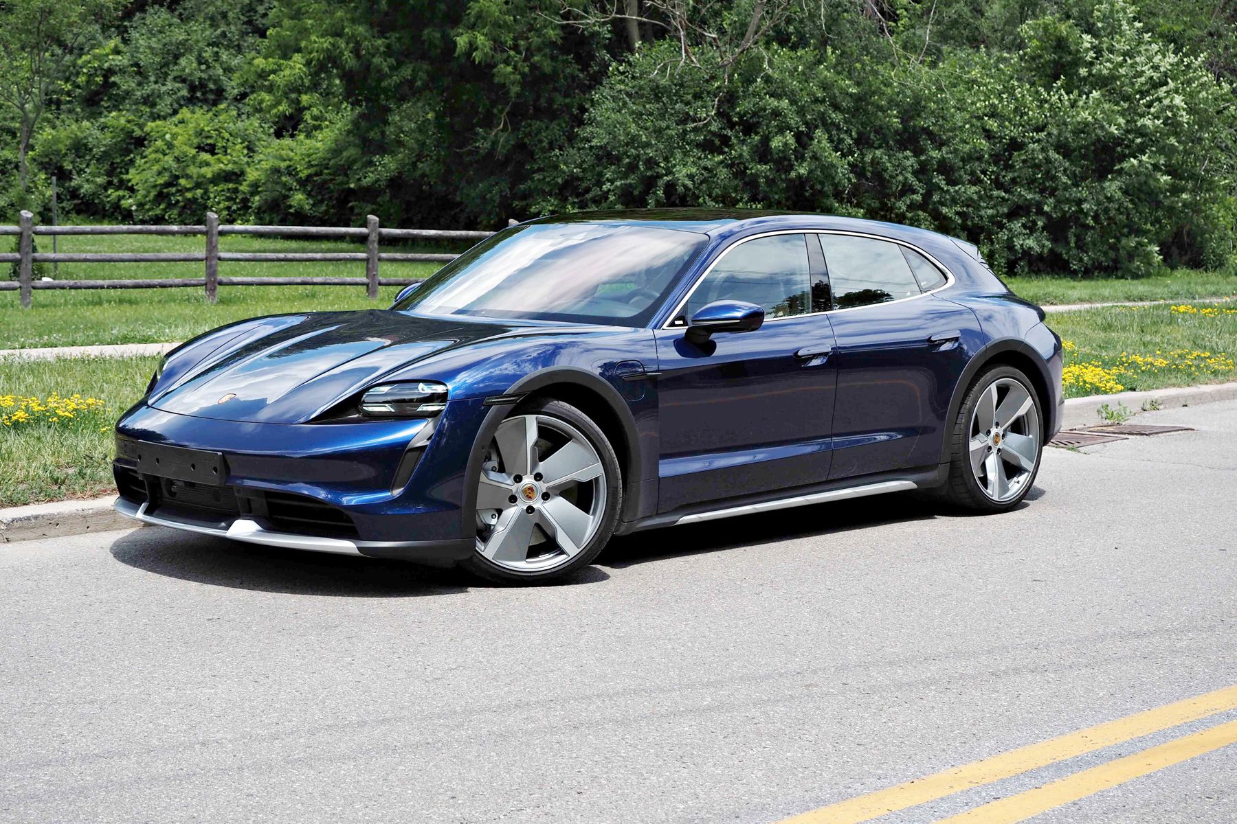 Porsche Taycan Cross Turismo