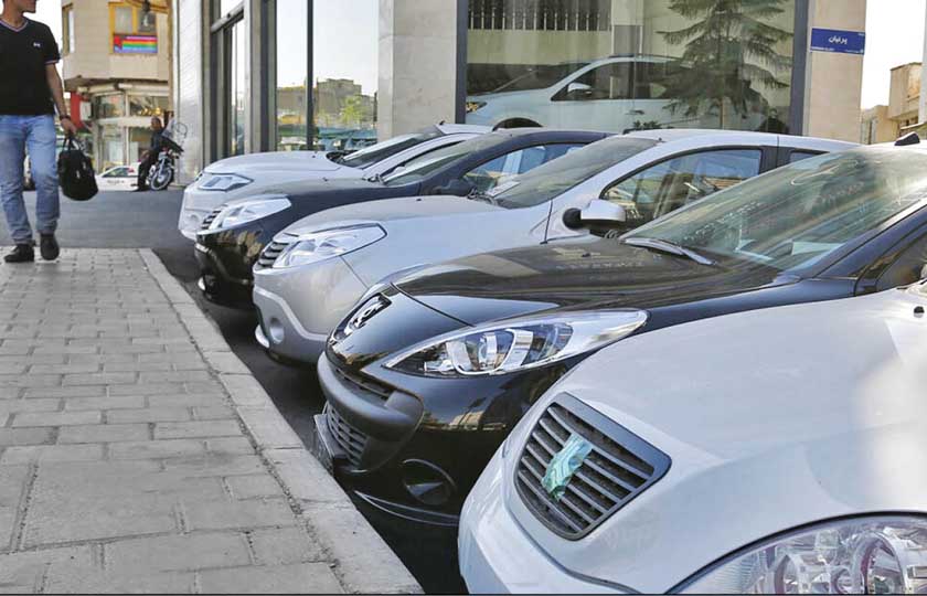 شرایط رقابتی شدن بازار خودرو باید فراهم شود