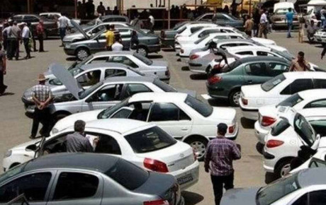 کاهش فروش خودرو در بهمن ۱۴۰۰