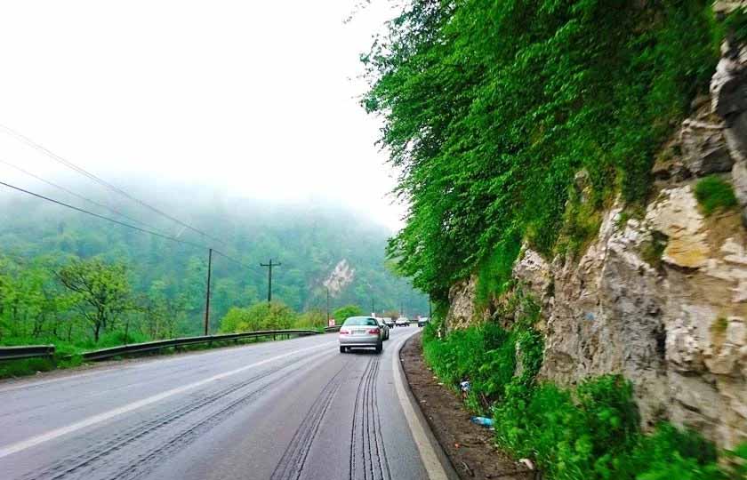 جاده هراز مسدود شد