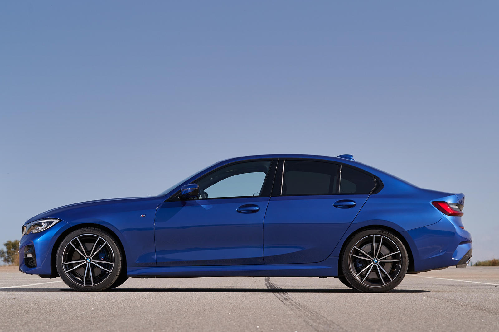 بی ام و سری 3 2022-2023