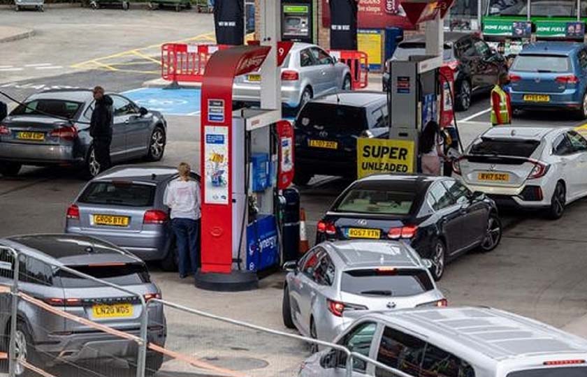 رکورد جدید قیمت بنزین در انگلیس