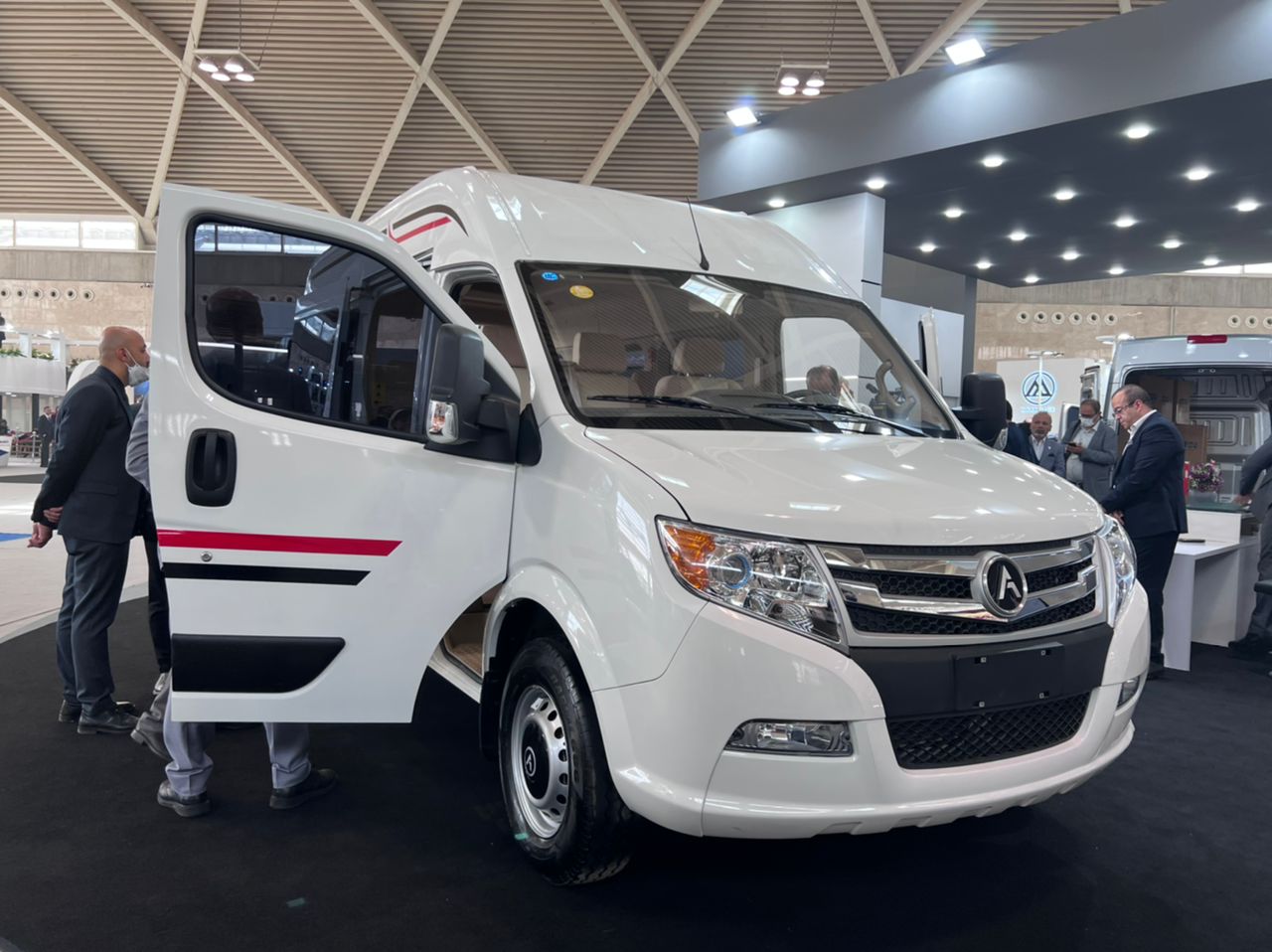 ون آتین خودرو