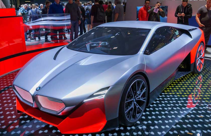بی ام و i8 M
