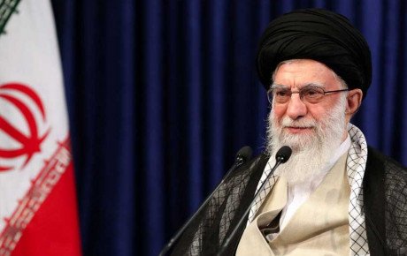 رهبر انقلاب: وضع خودروسازها تعریفی ندارد