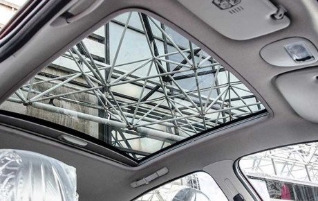 مشکل شکستن سقف شیشه‌ ای پژو ۲۰۷ + بیانیه ایران خودرو