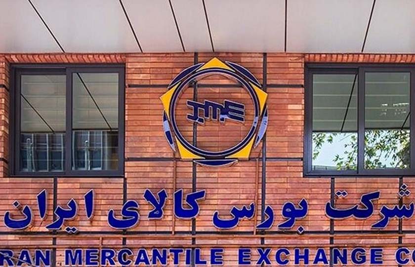 عرضه خودرو در قرعه کشی نمونه بارز رانت است