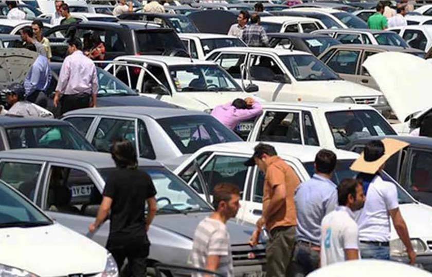 فعال بازار خودرو : بعید است قیمت خودرو گران تر شود!