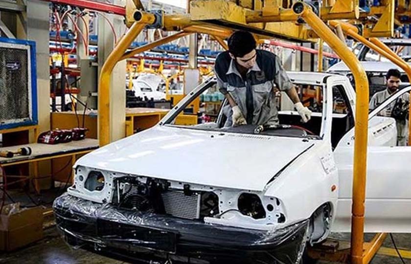 عقب ماندگی صنعت خودرو ایران چه دلایلی دارد؟
