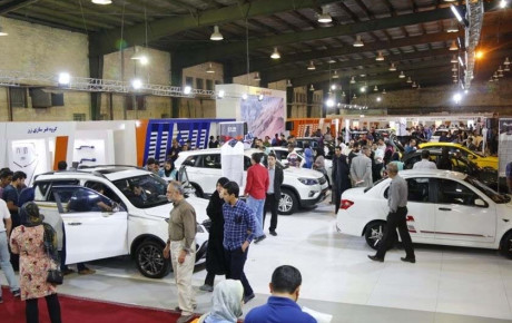 نمایشگاه تحمیلی با عنوان تحول صنعت خودرو در خیابان سئول