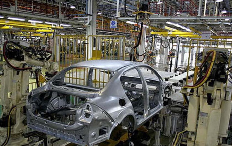 صنعت خودرو زیان ده برای تولیدکننده و گران برای مشتری