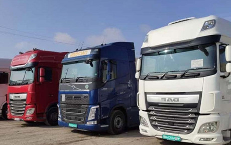 ۱۰۰ دستگاه کامیون دپو شده در گمرک اصفهان