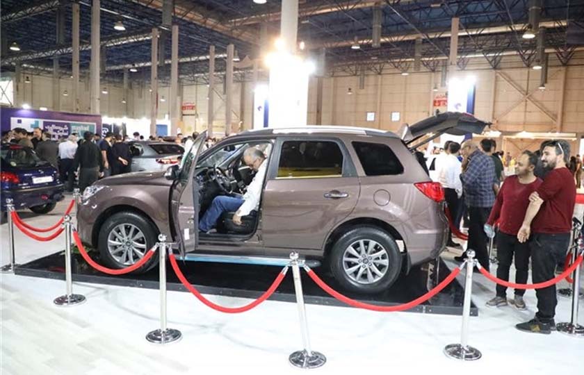 استقبال از تارا و‌ هایما S۷ آپشنال در نمایشگاه خودرو مشهد