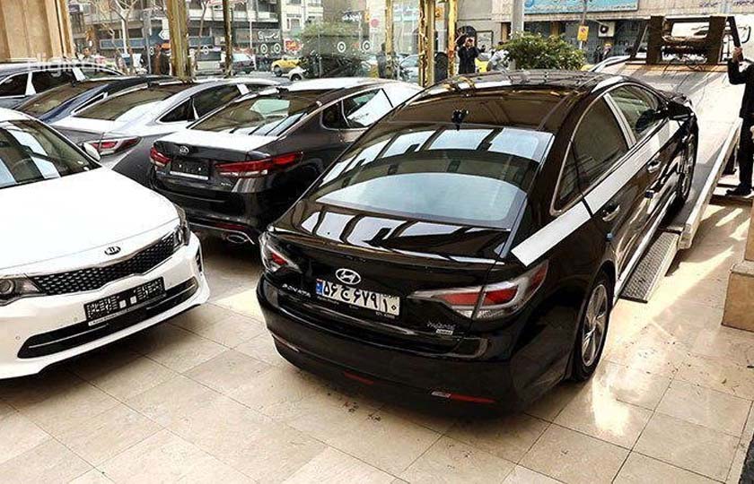 خودروهای خارجی از آذر ماه وارد بازار ایران می شوند