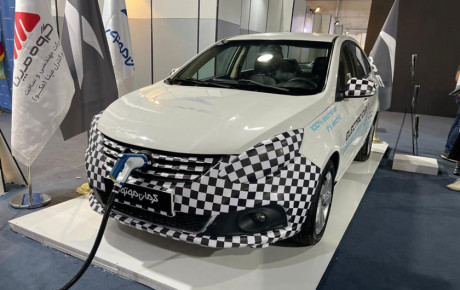 جک J4 برقی
