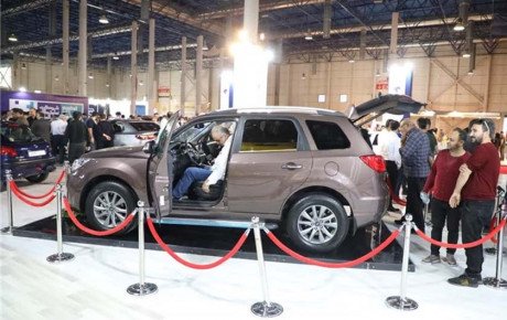 استقبال از تارا و‌ هایما S7 آپشنال در نمایشگاه خودرو مشهد