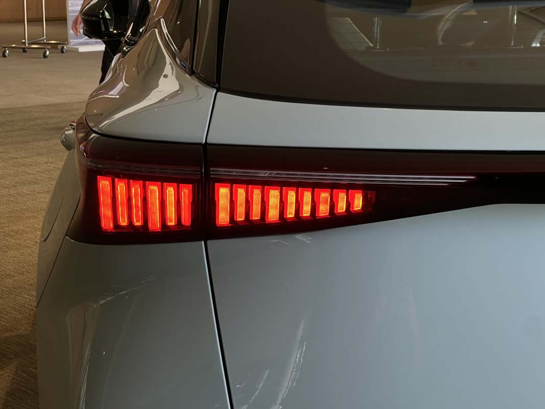 فونیکس FX