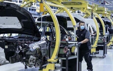 کاهش شدید تولید خودرو در روسیه