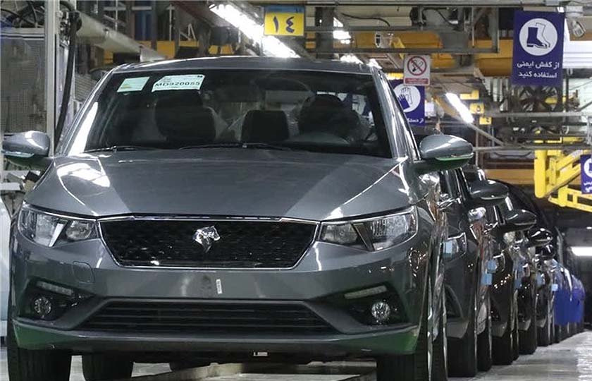رکورد تولید ۴۰۰ هزار دستگاه خودرو در ایران خودرو