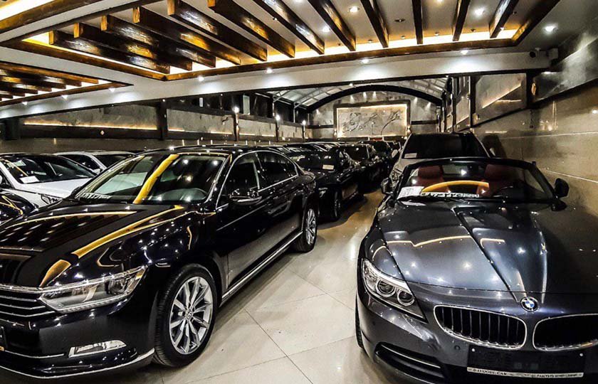ریزش قیمت‌ با ورود خودروهای خارجی به بازار