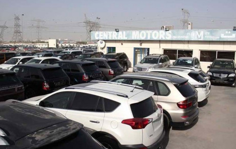 ریزش قیمت خودروهای خارجی با واردات خودروهای دست دوم