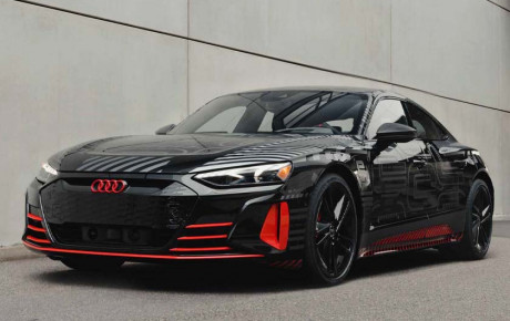 معرفی آئودی RS e-tron GT نسخه‌ی ۵۱۳/۲