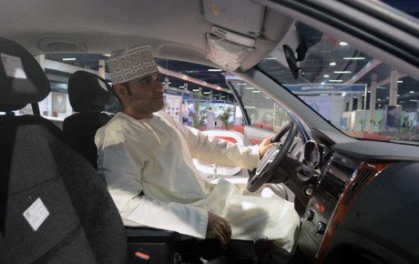 تفاهم نامه همکاری برای راه اندازی خط تولید ایران خودرو در عمان