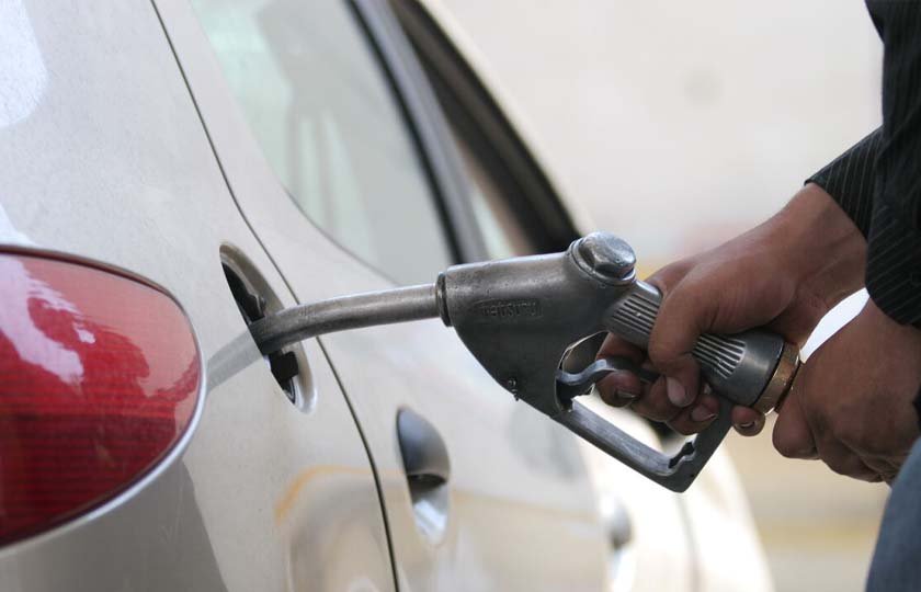 ۱۲۲ میلیون لیتر میانگین مصرف روزانه بنزین / مرداد 1402